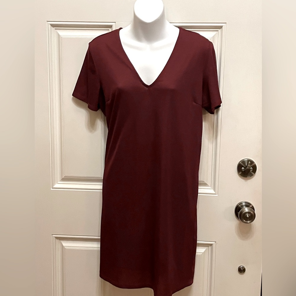 Dynamite Medium short Sleeve dark Red Midi length dress